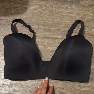 SKIMS Midnight Black Seamless Bra